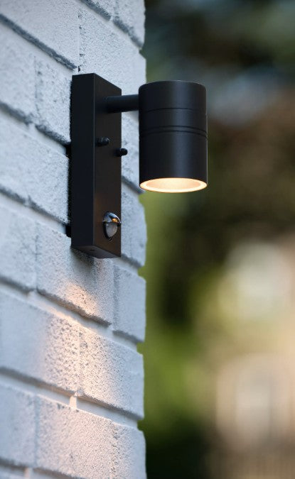 ARNE OUTDOOR WALL LAMP 1XGU10 LED BLACK | L148660530