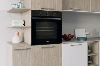 INDESIT BUILT IN SINGLE OVEN BLACK | IO233BUK