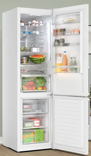 BOSCH SERIES 6 FREESTANDING FRIDGE FREEZER WHITE | KGN39AWCTG