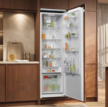 ELECTROLUX 310LTR 178CM INTEGRATED LARDER FRIDGE | KRD6DE18C