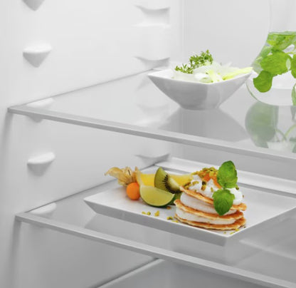 ELECTROLUX BUILT IN FRIDGE FREEZER 70:30 FROST FRE | LNA7NE18S